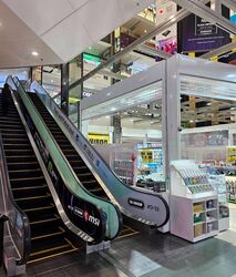 Sim Lim Square (D7), Retail #626070931